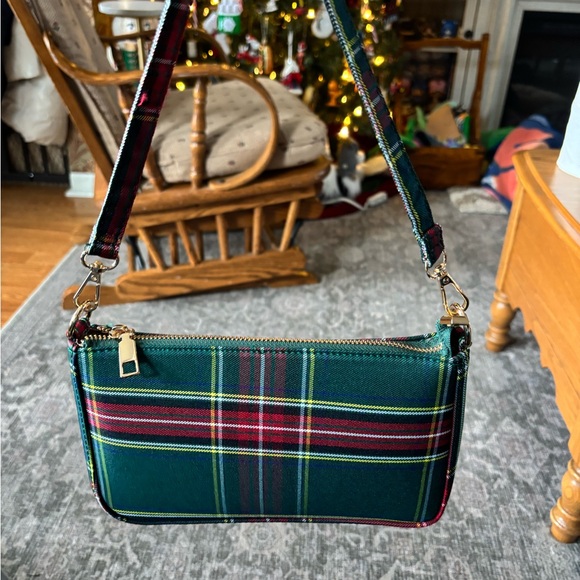 Handbags - New green red Plaid Shoulder Bag messenger strap included zippered compartments